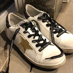 Golden Goose Superstar Sneakers 7